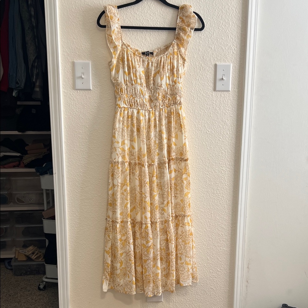 Elegant Yellow Floral Maxi Dress